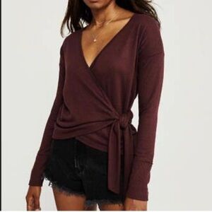 Vintage Y2K Abercrombie wrap deep red sweater. Fall sweater. Dark romance.